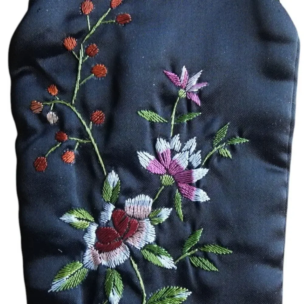 Vintage Black Silk Clutch Floral Embroidery Red Lining Gold Kiss Lock Bag